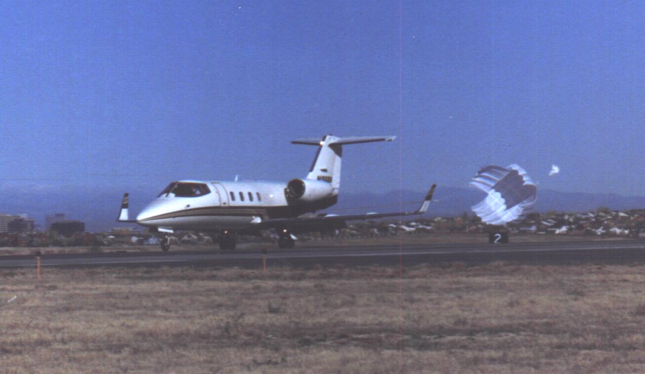 Learjet 55 with Dragchute in Denver